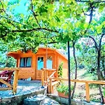 Linda House Corfu גסטורי
